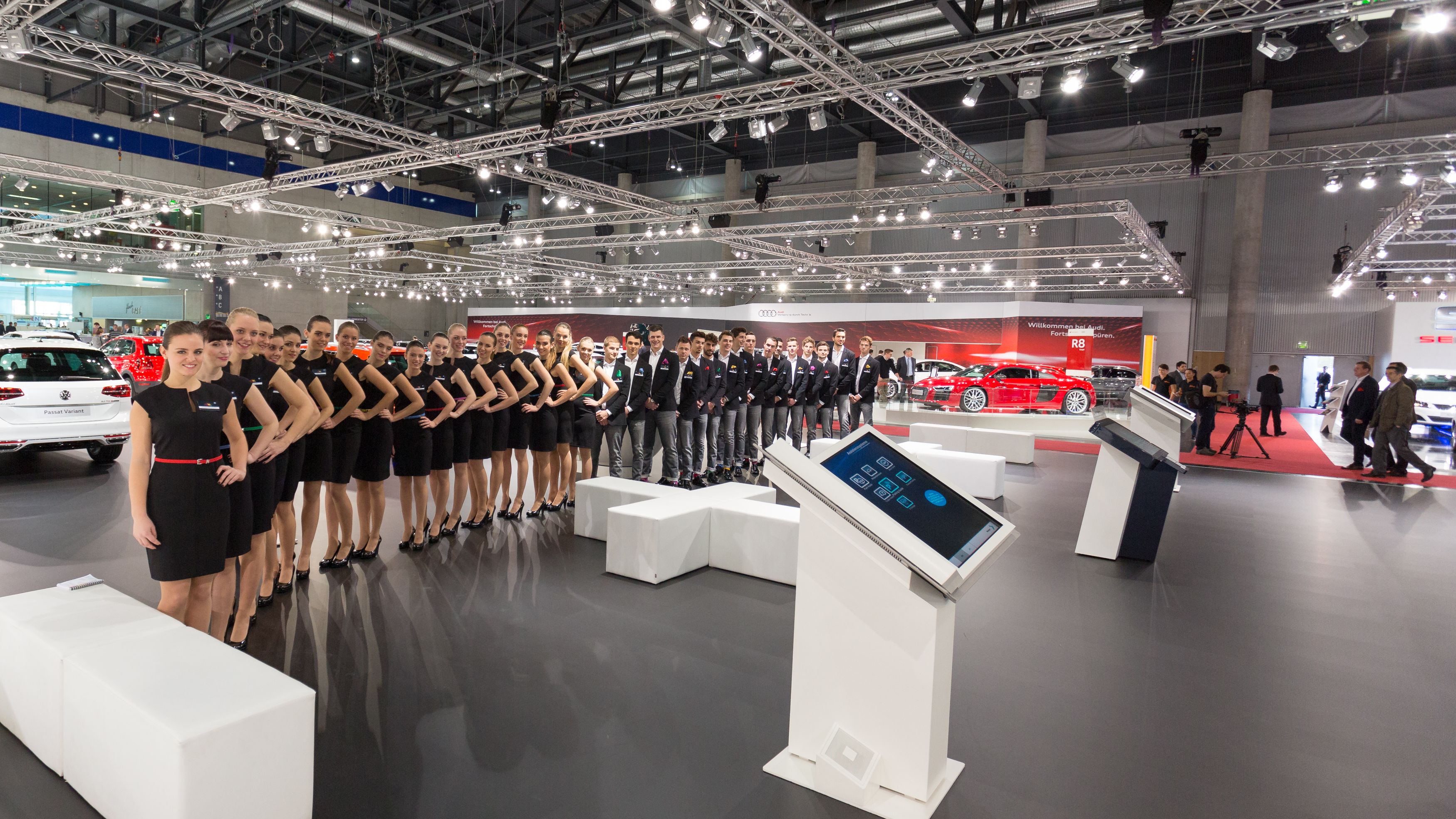 Gruppenfoto Hostessen Vienna Autoshow